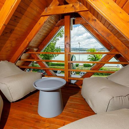 Lepke Apartmanház és Étterem Tihany Extérieur photo