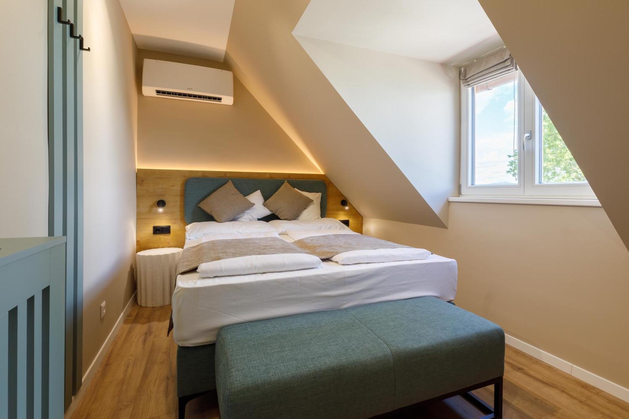 Lepke Apartmanház és Étterem Tihany Extérieur photo